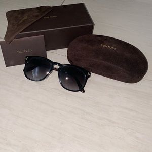 Brown Tom Ford sunglasses